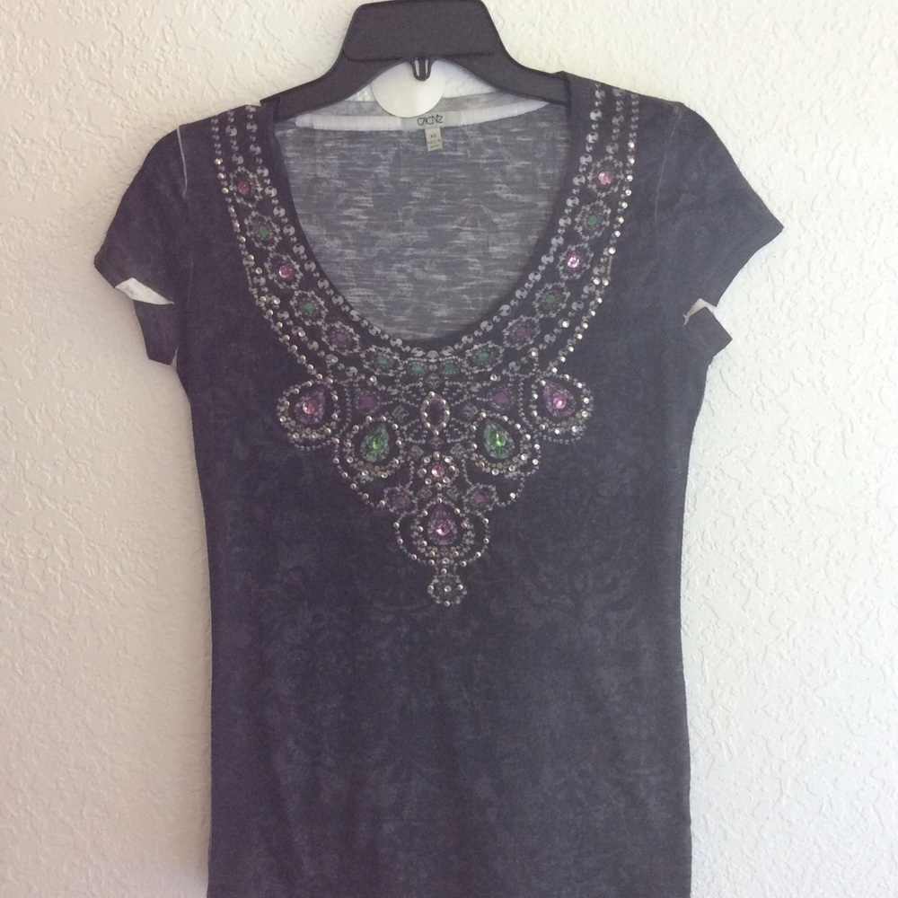 Cache T-shirt with rhinestones